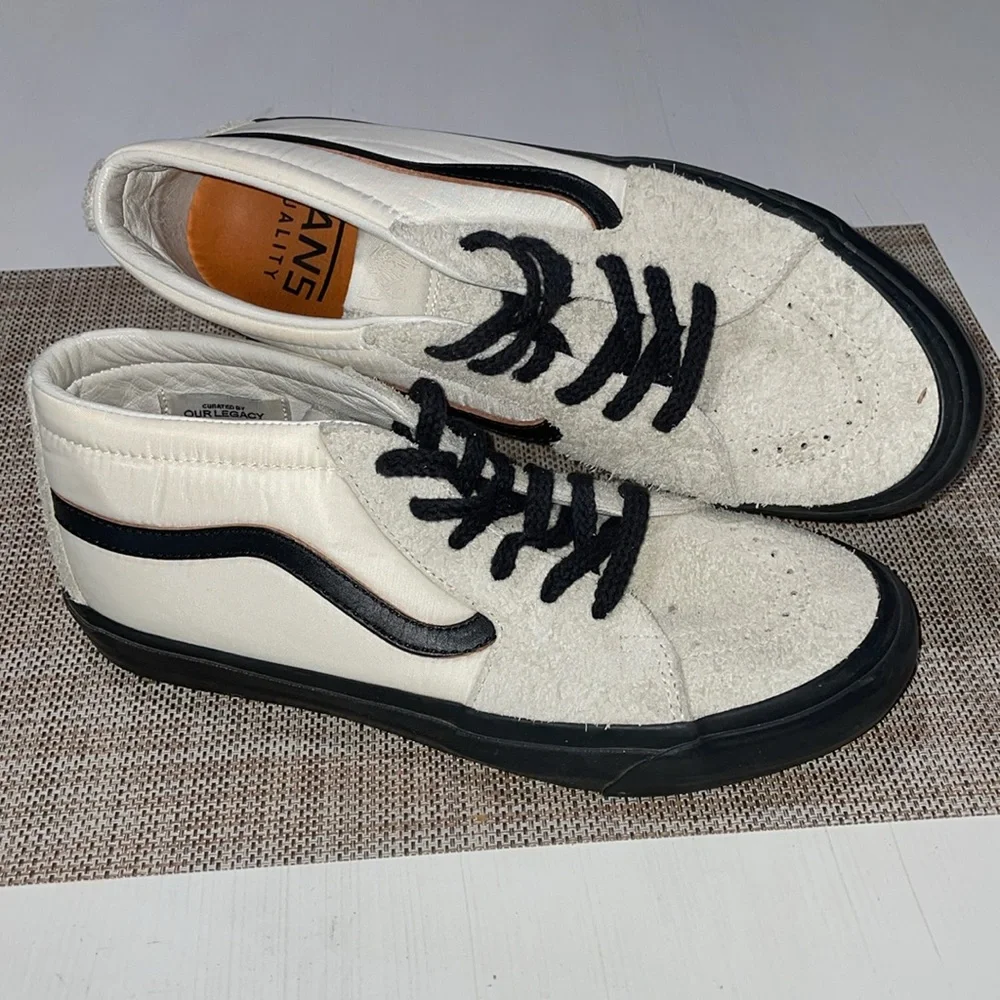 Vans Sk8-Mid in nylon and suede. Men's 9.5. Like new condition. Skate to create! - Picture 1 of 16